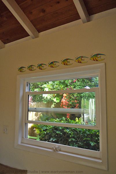 islandcottage2_2013_373_fishwindow1_sm