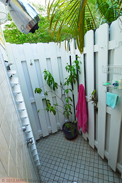 islandcottage2_2013_428_shower3_sm